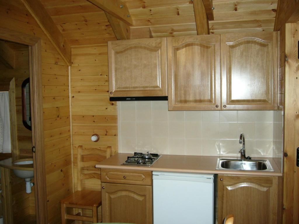 Camping Prado Verde Vilamós Стая снимка